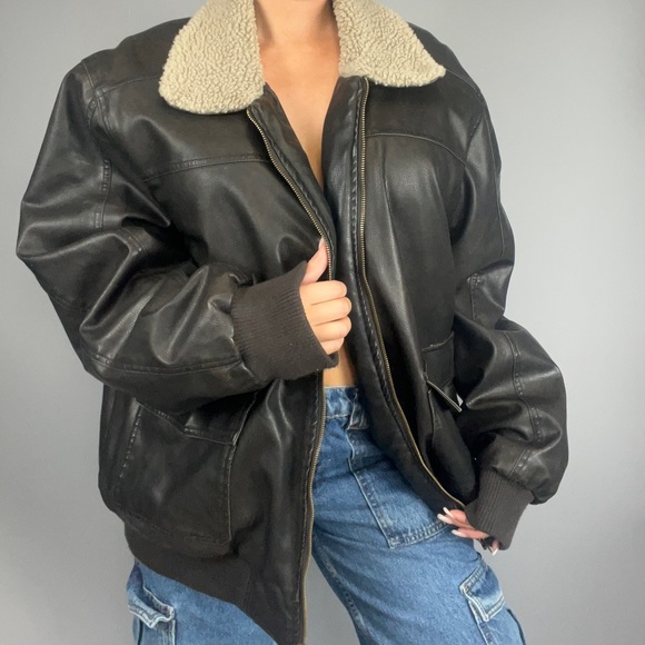 Jackets & Blazers - Vintage Brown Genuine Leather Bomber Jacket